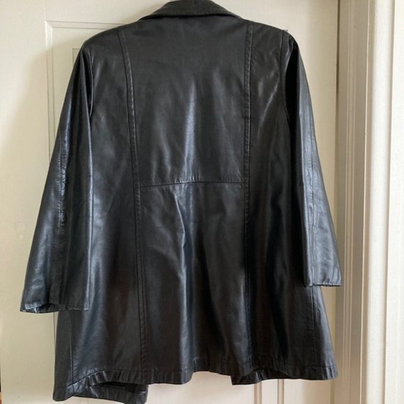 Ladies 3/4 length vintage black leather coat excellent. - Picture 2 of 7